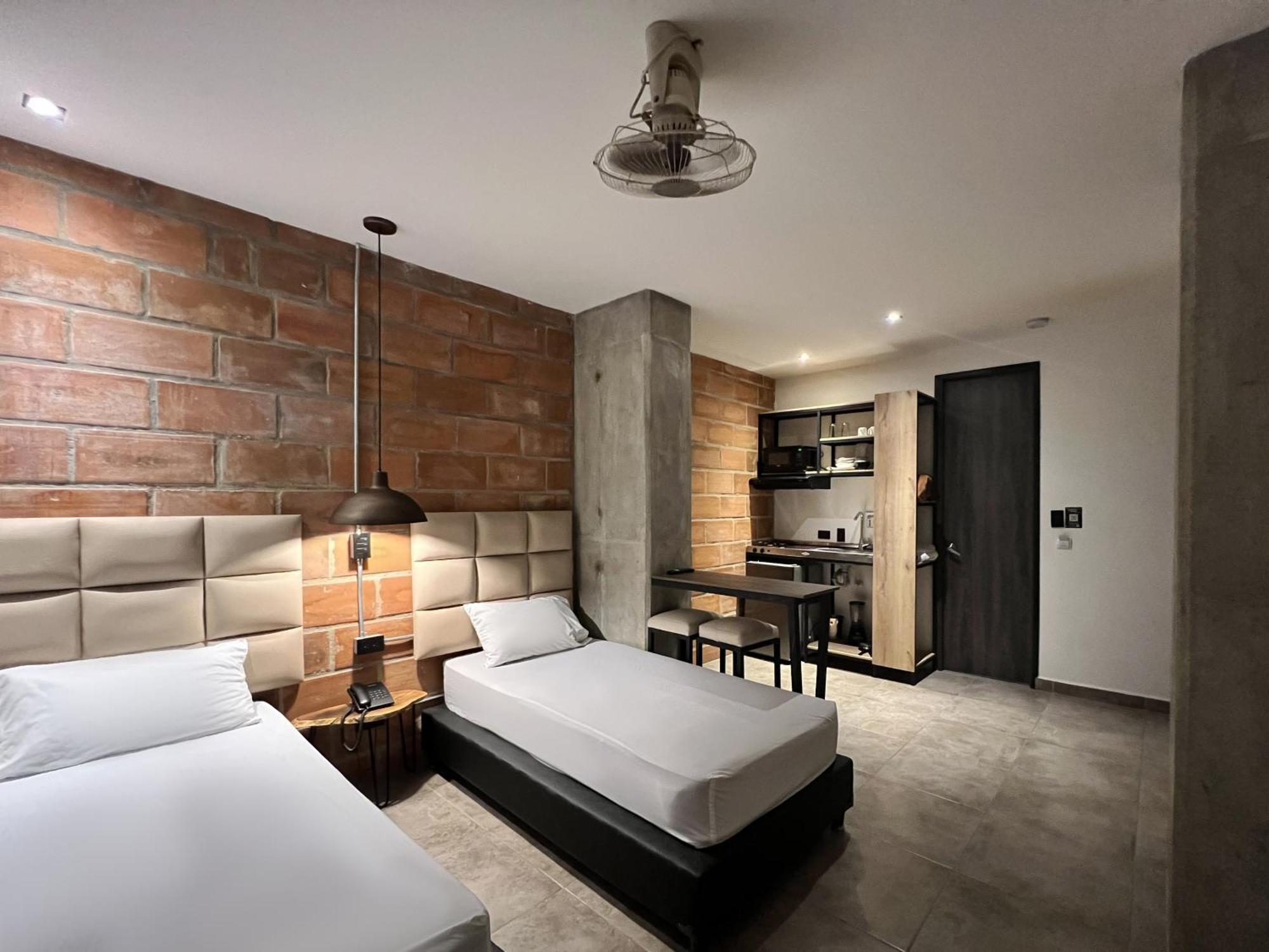 Apartahotel Medellín Esterno foto