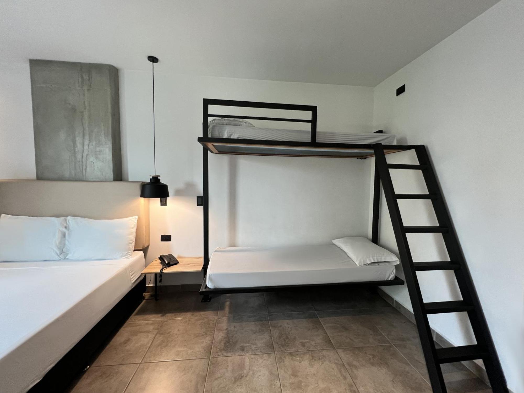 Apartahotel Medellín Esterno foto