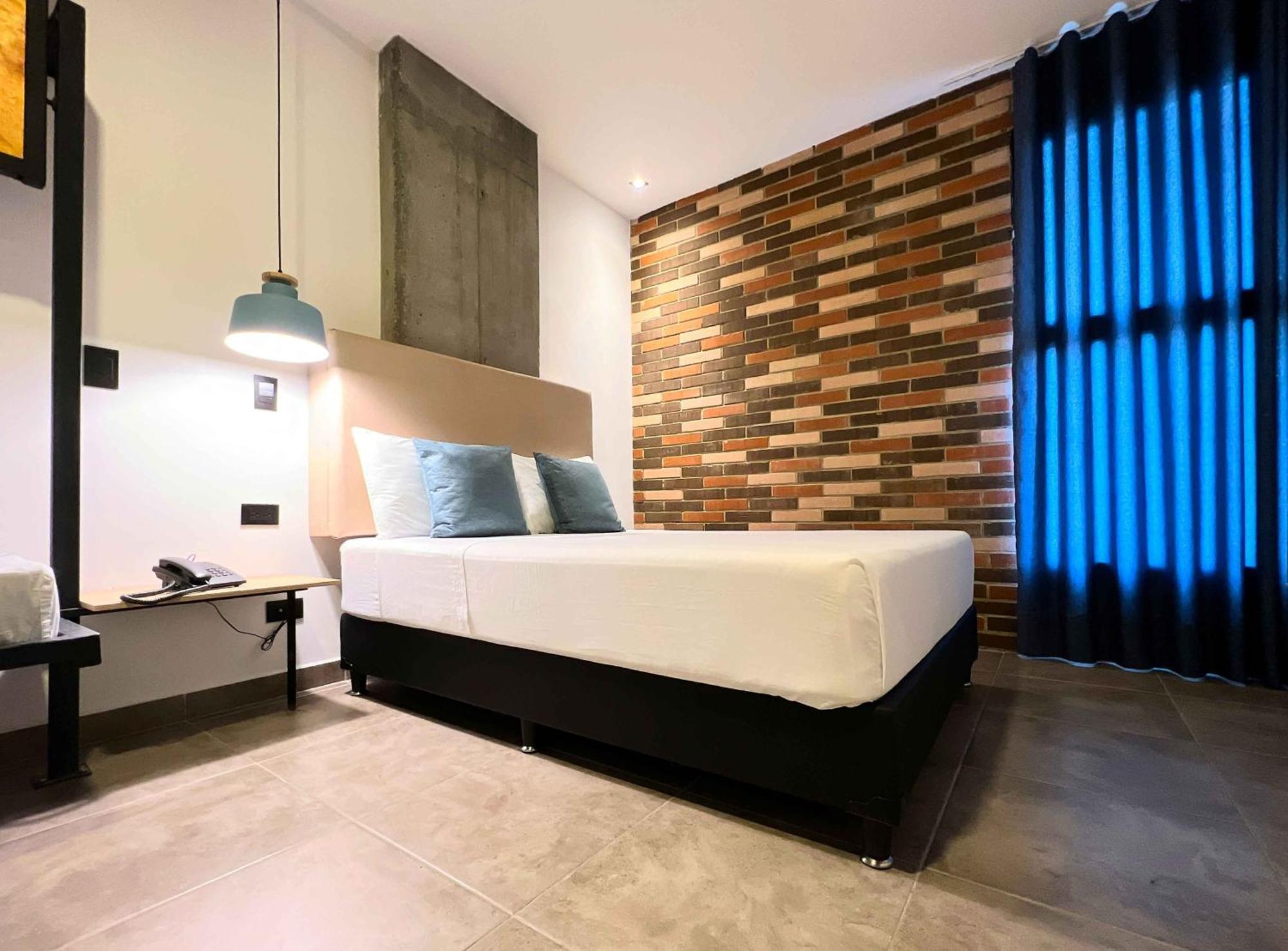 Apartahotel Medellín Esterno foto