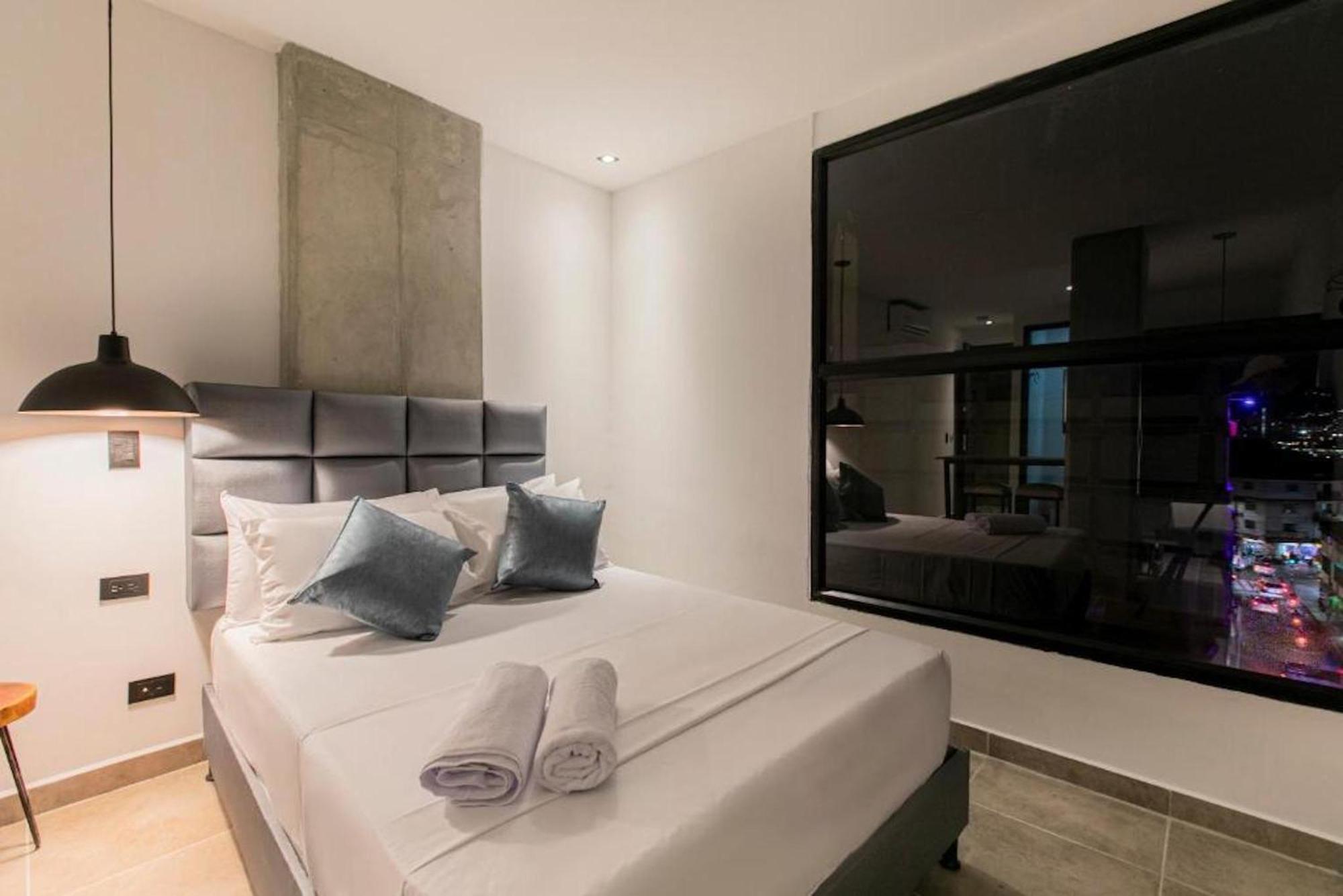 Apartahotel Medellín Esterno foto