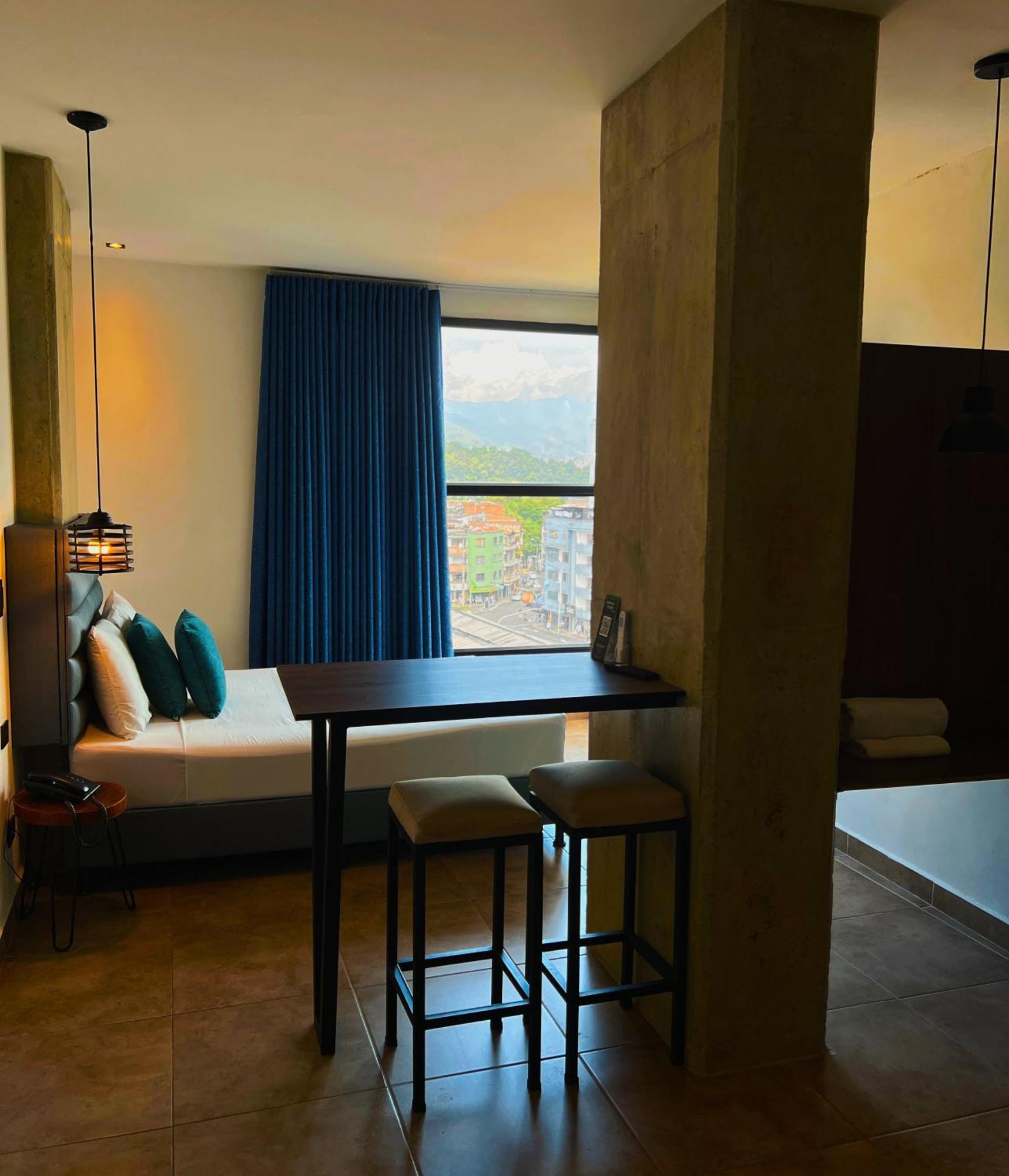 Apartahotel Medellín Esterno foto