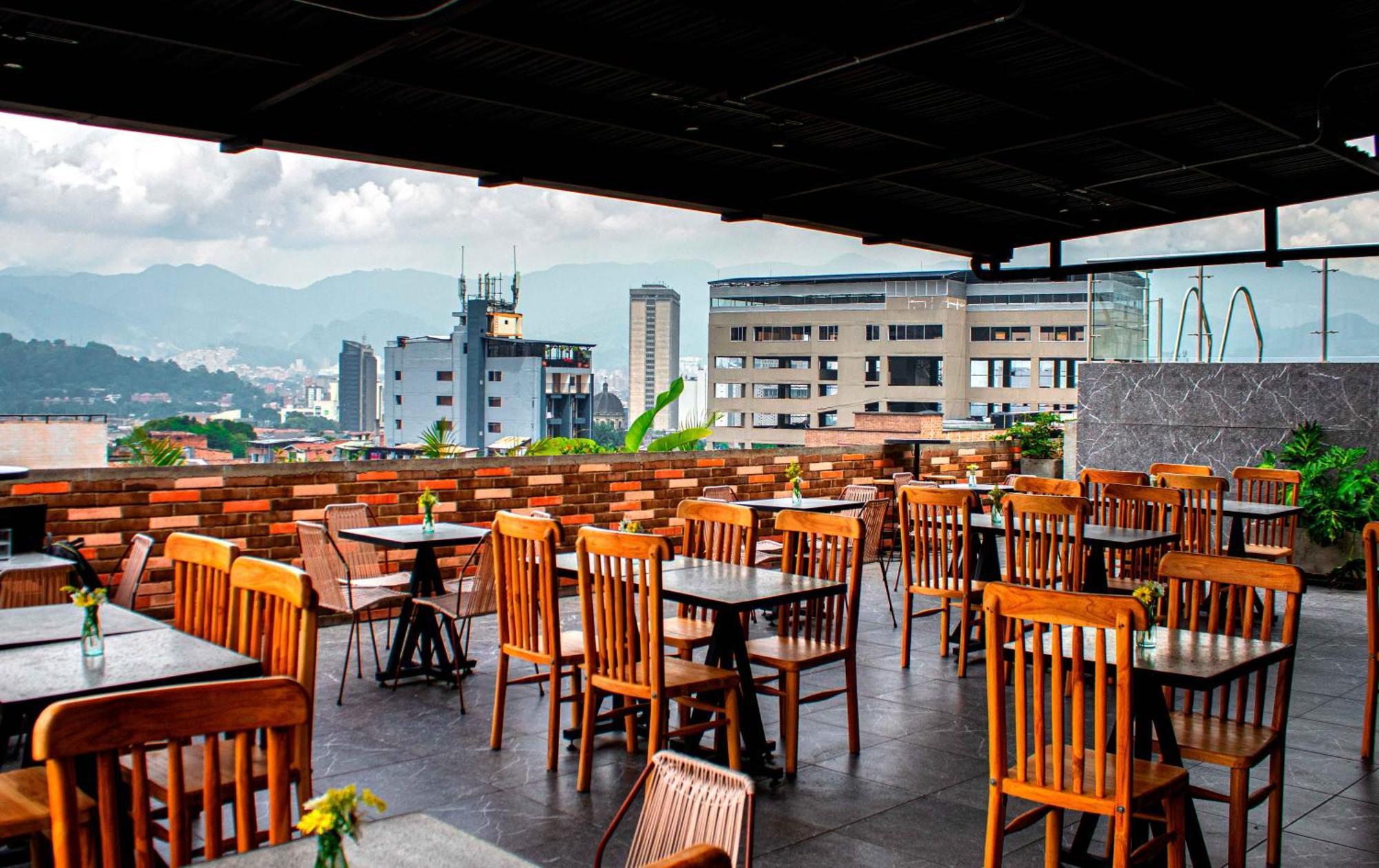 Apartahotel Medellín Esterno foto