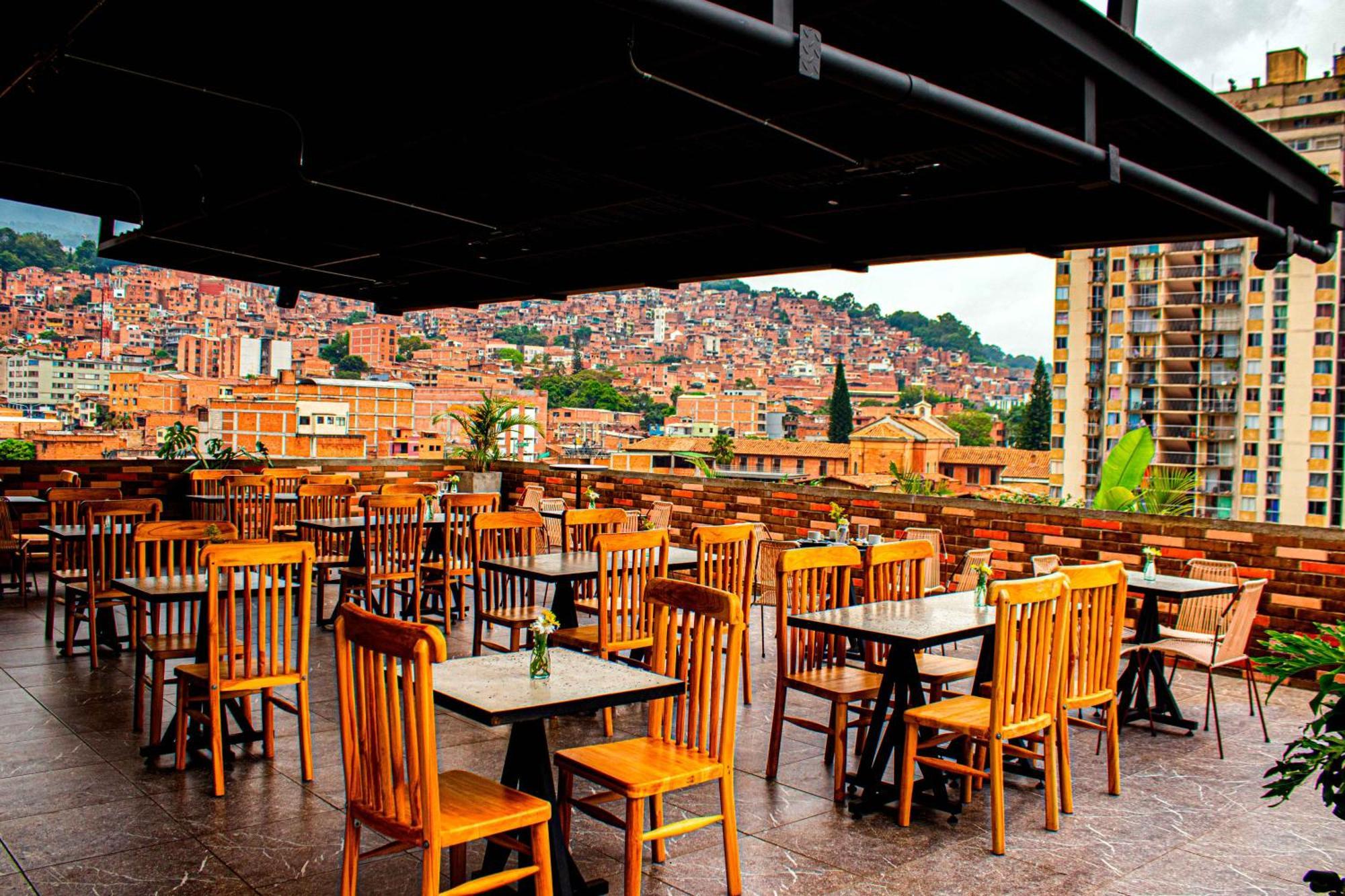 Apartahotel Medellín Esterno foto